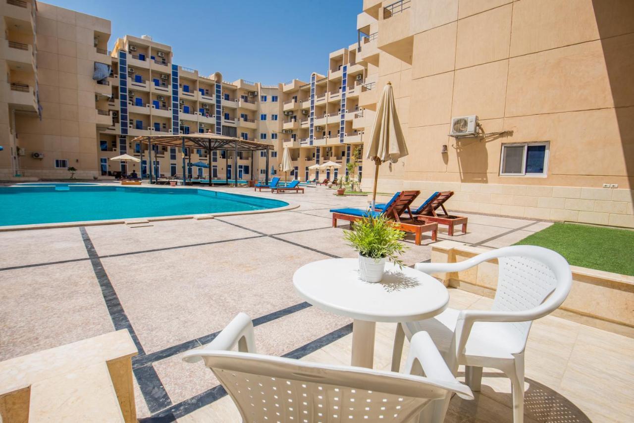 شقة Poolside With Patio Near El Gouna الغردقة المظهر الخارجي الصورة